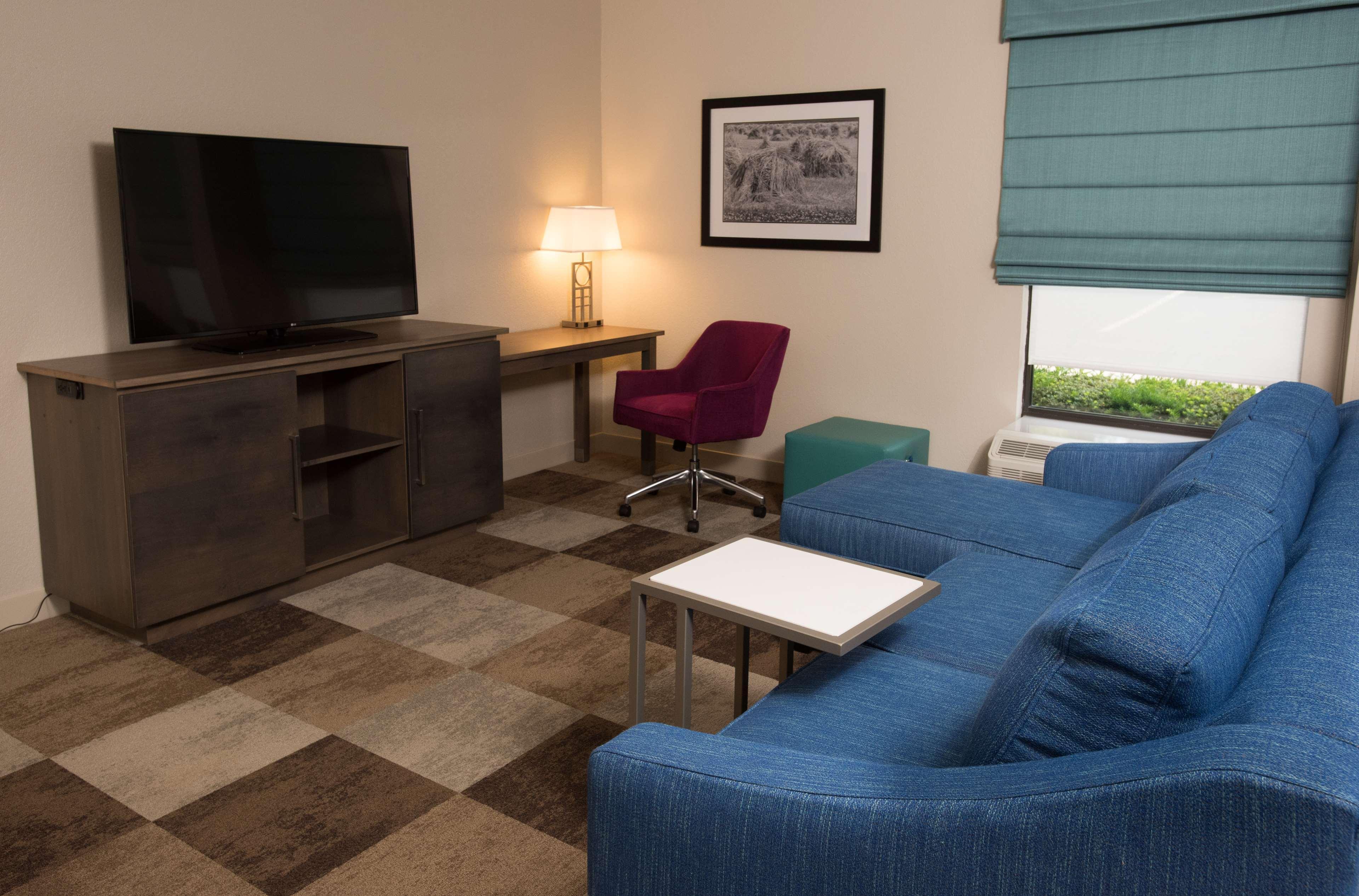 Hampton Inn Уустер Екстериор снимка