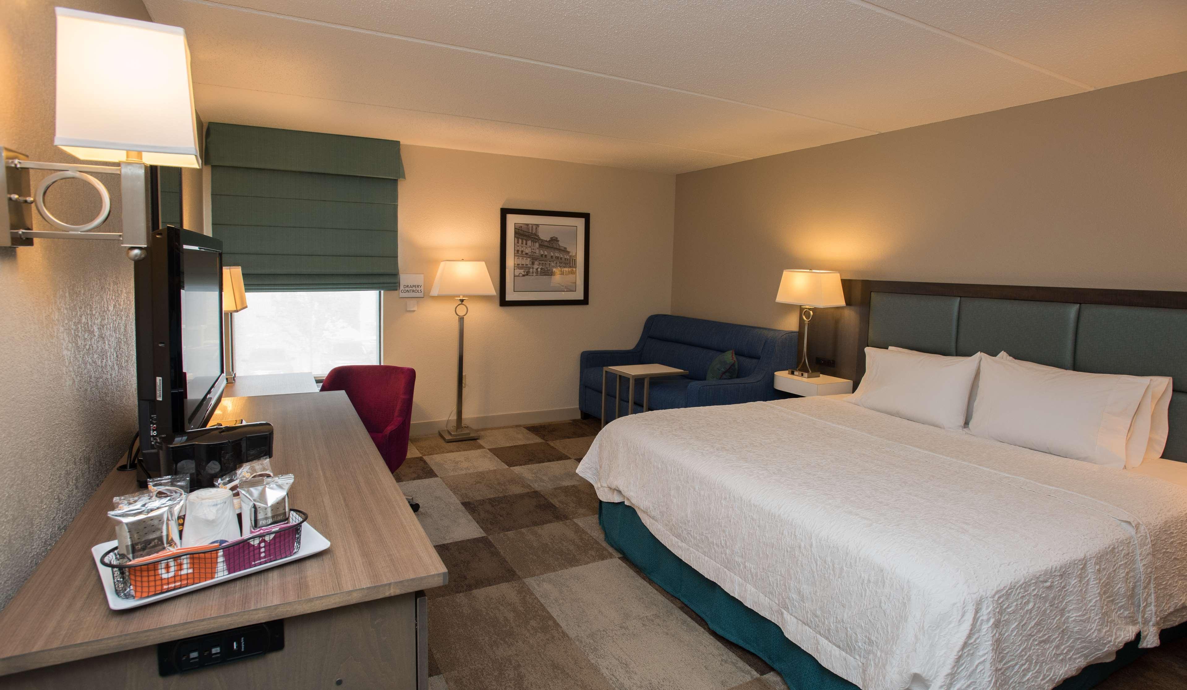 Hampton Inn Уустер Екстериор снимка
