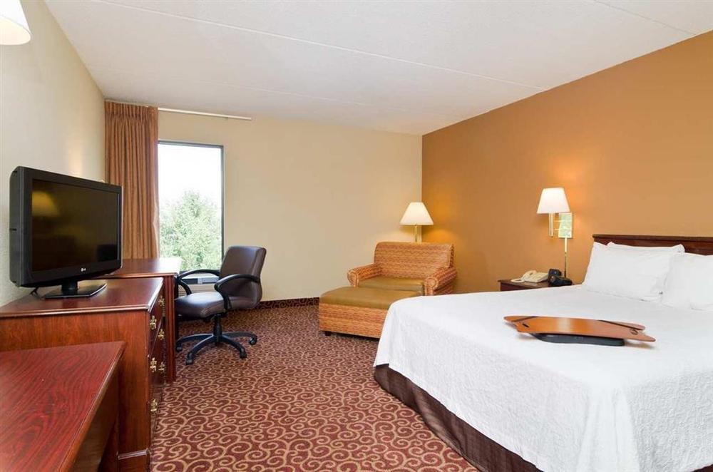 Hampton Inn Уустер Стая снимка