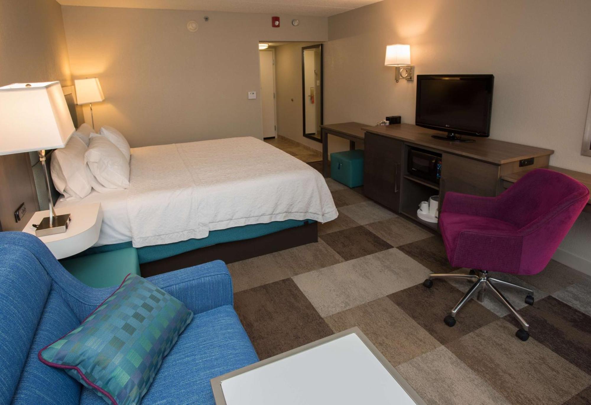 Hampton Inn Уустер Екстериор снимка