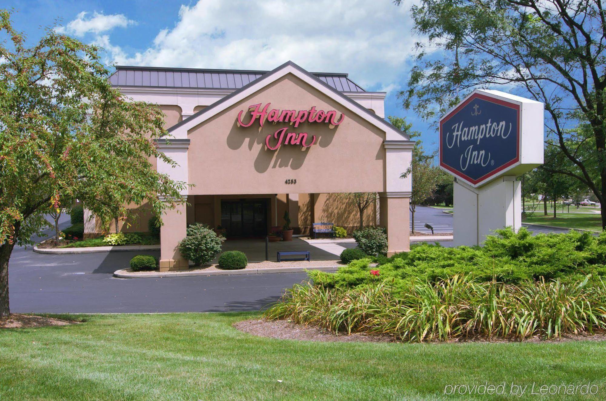Hampton Inn Уустер Екстериор снимка