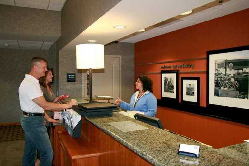 Hampton Inn Уустер Интериор снимка